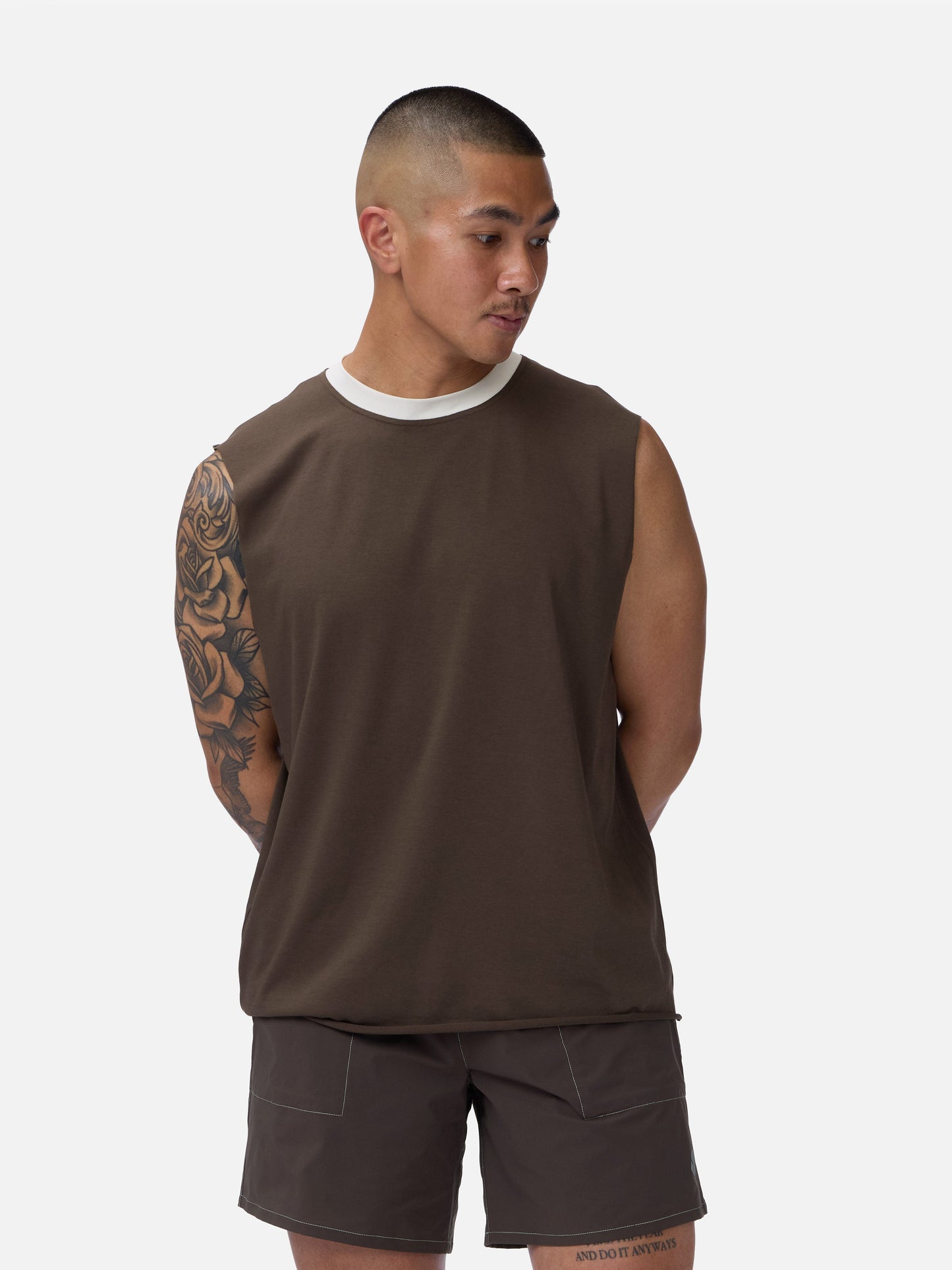 Training Cutoff Tee Brown/White Ringer