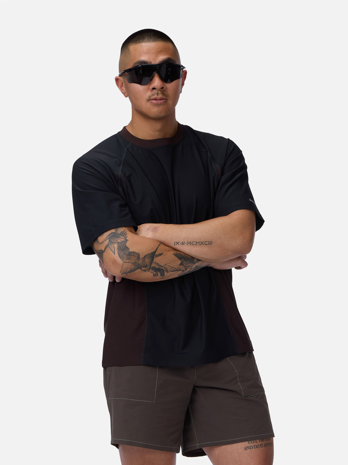 Track Tee Black/Brown
