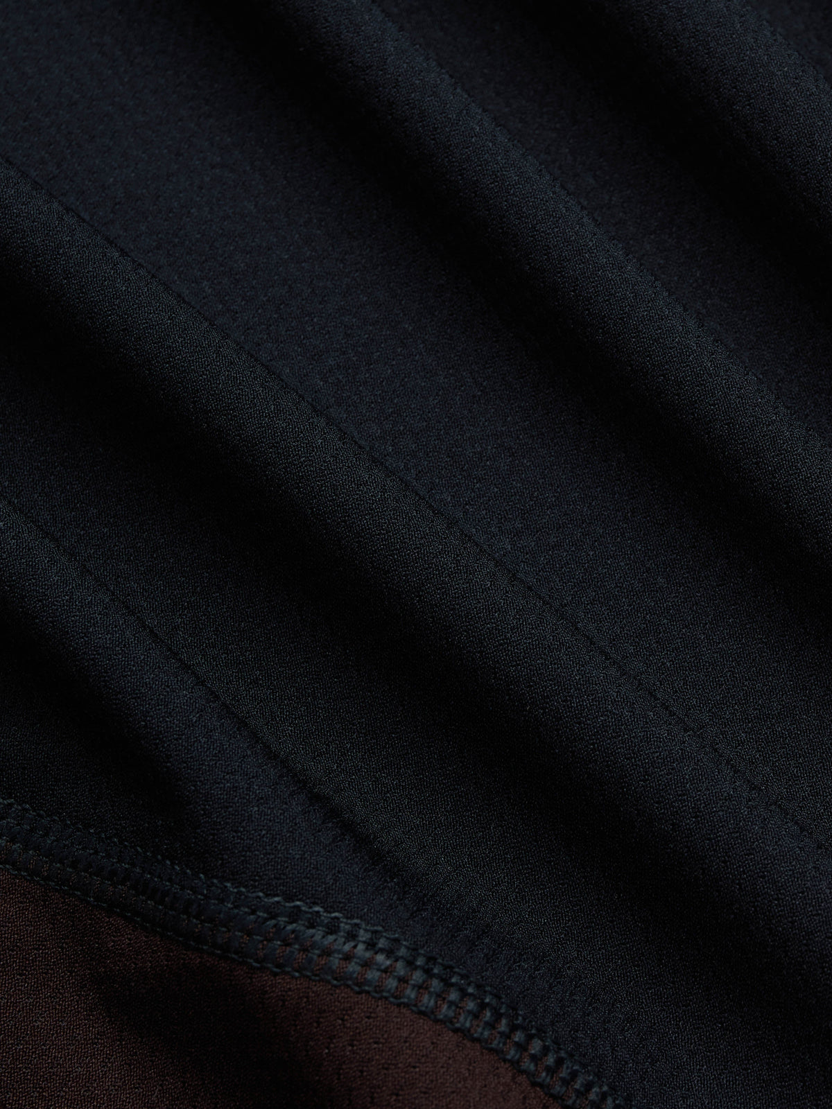 Track Tee Black/Brown
