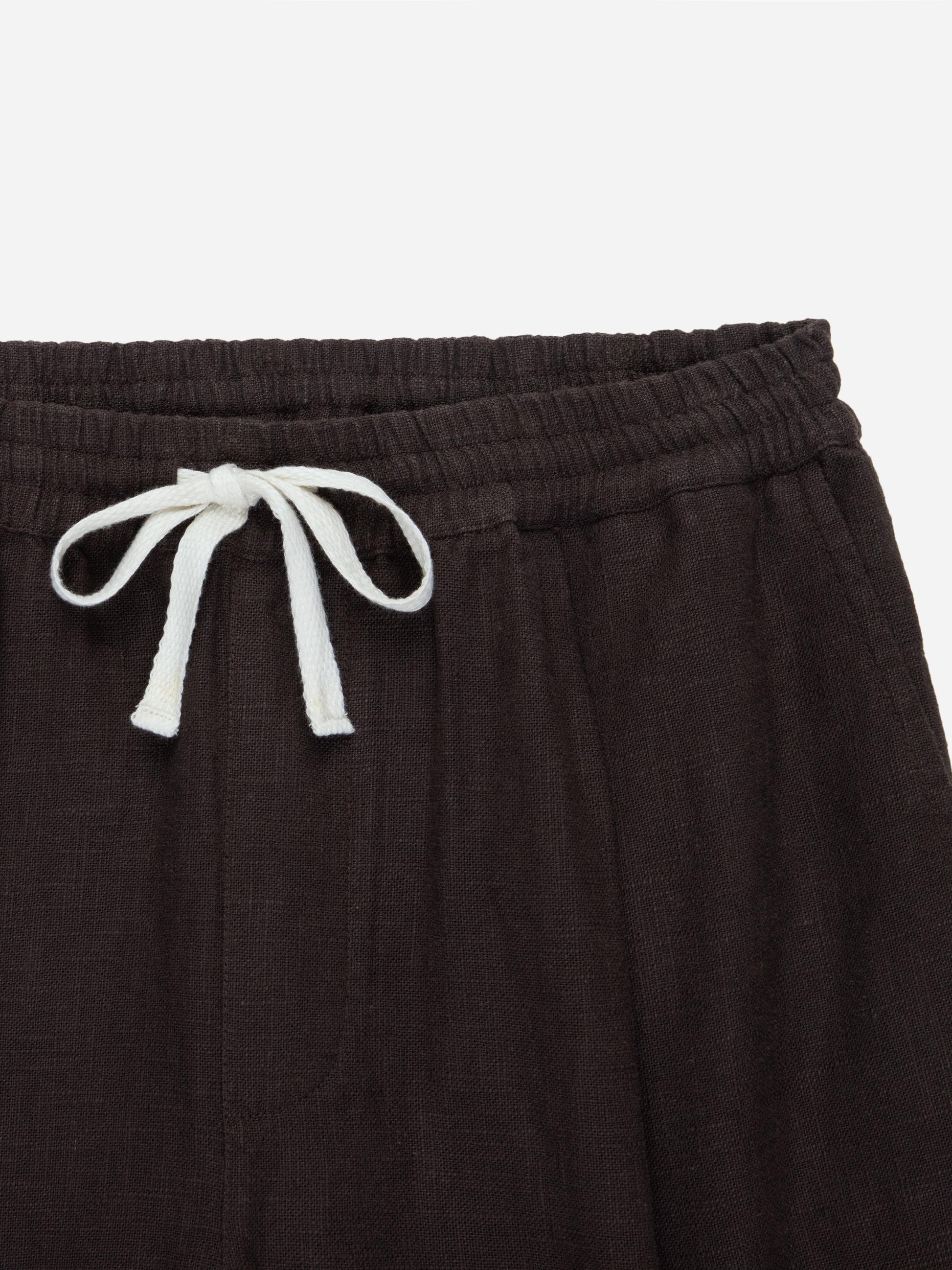 Drawstring Short Chocolate Linen