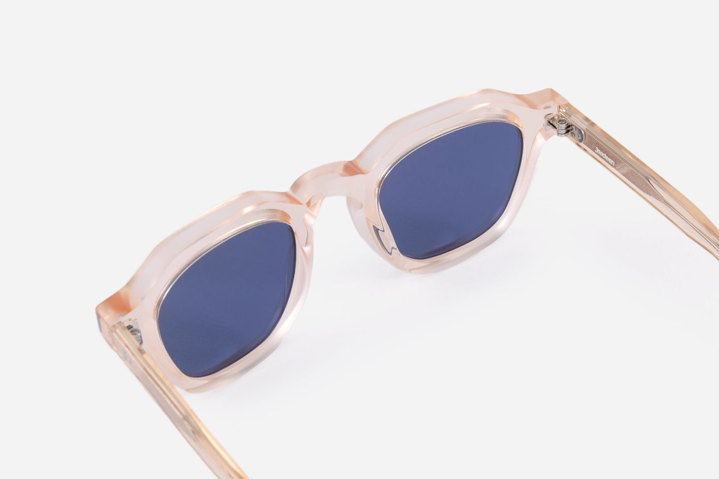 Geometric - SP-05 Champagne/Navy