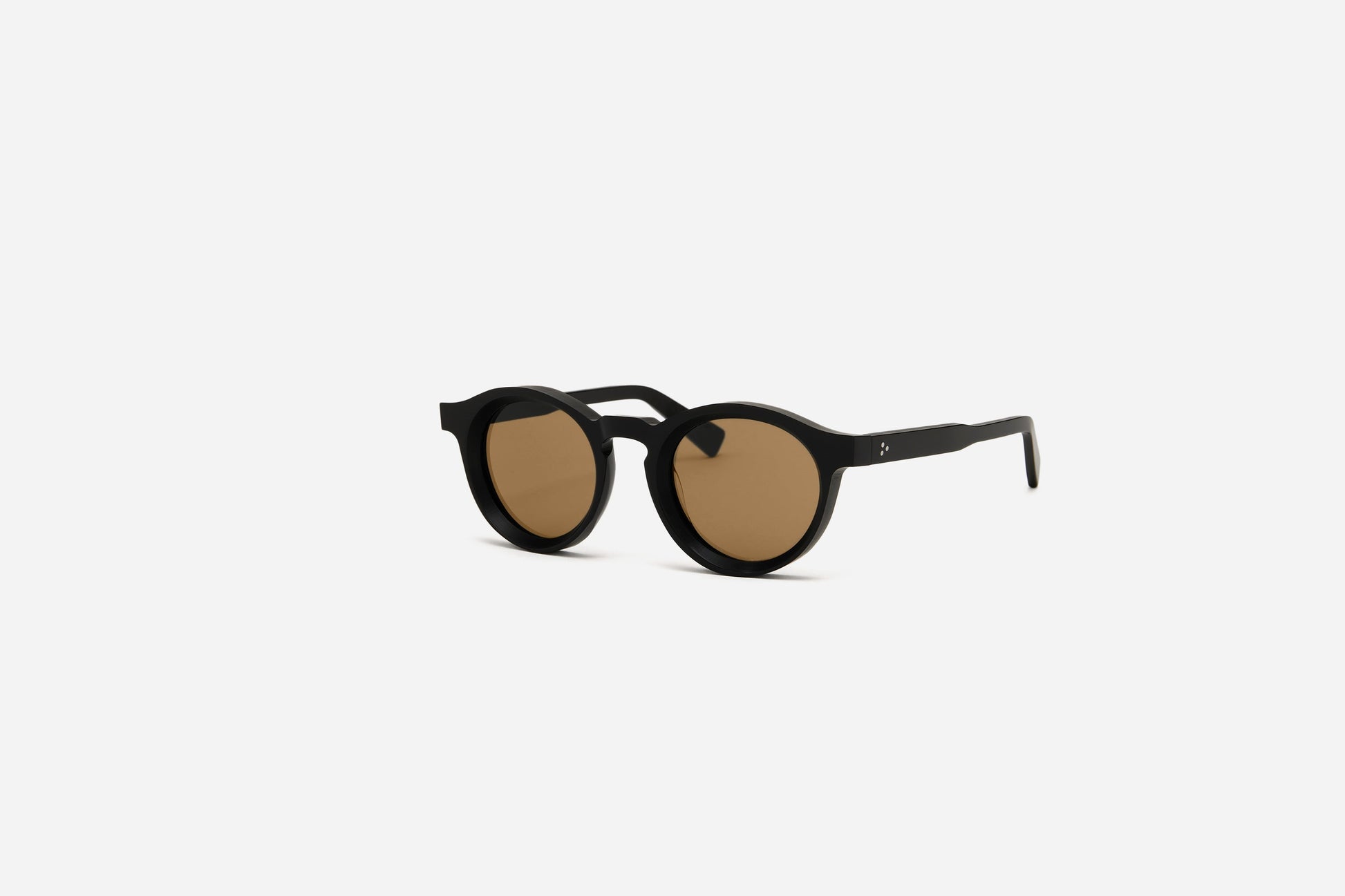 P3 Round - SP-01 Black/Tobacco