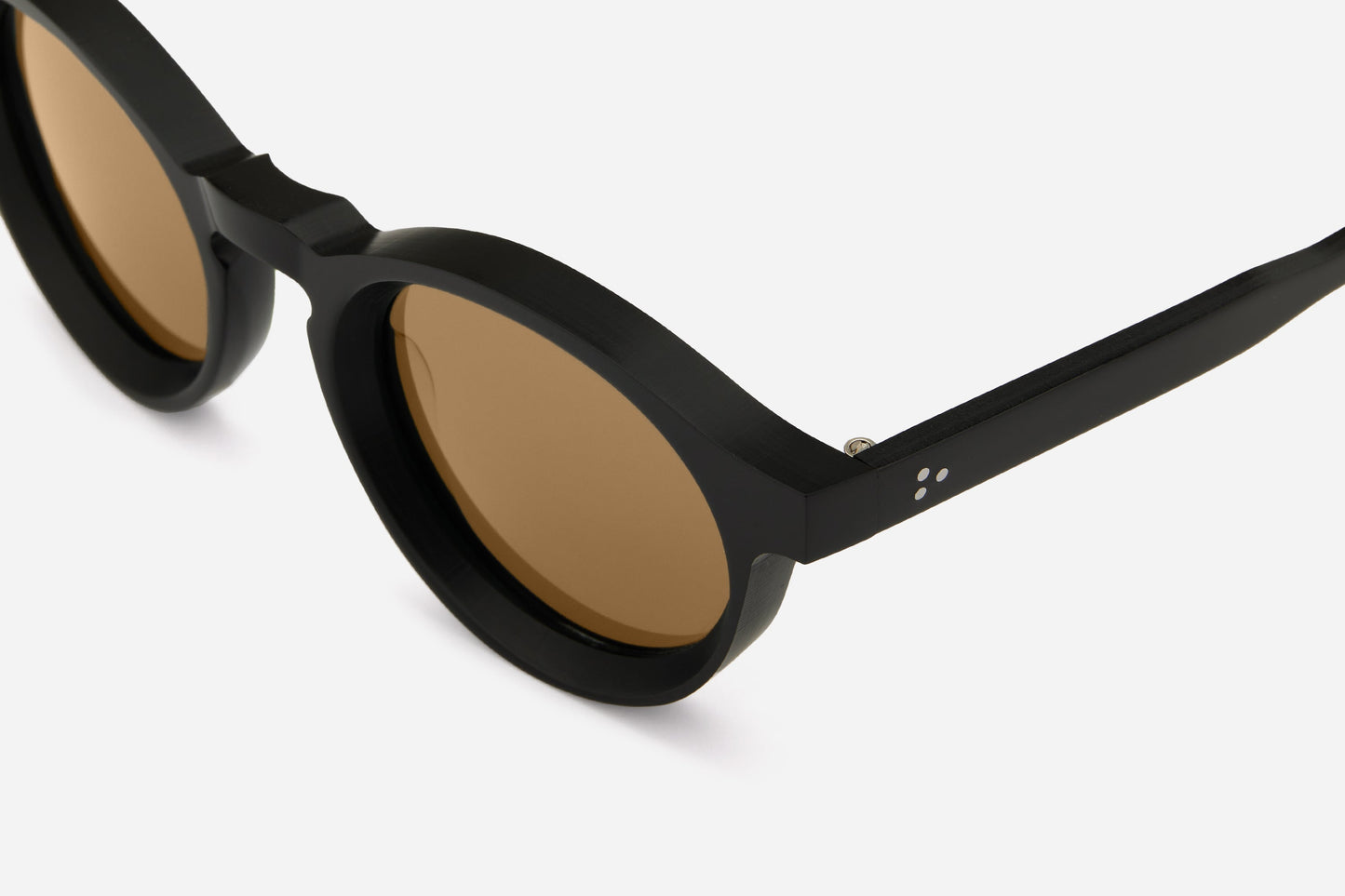 P3 Round - SP-01 Black/Tobacco