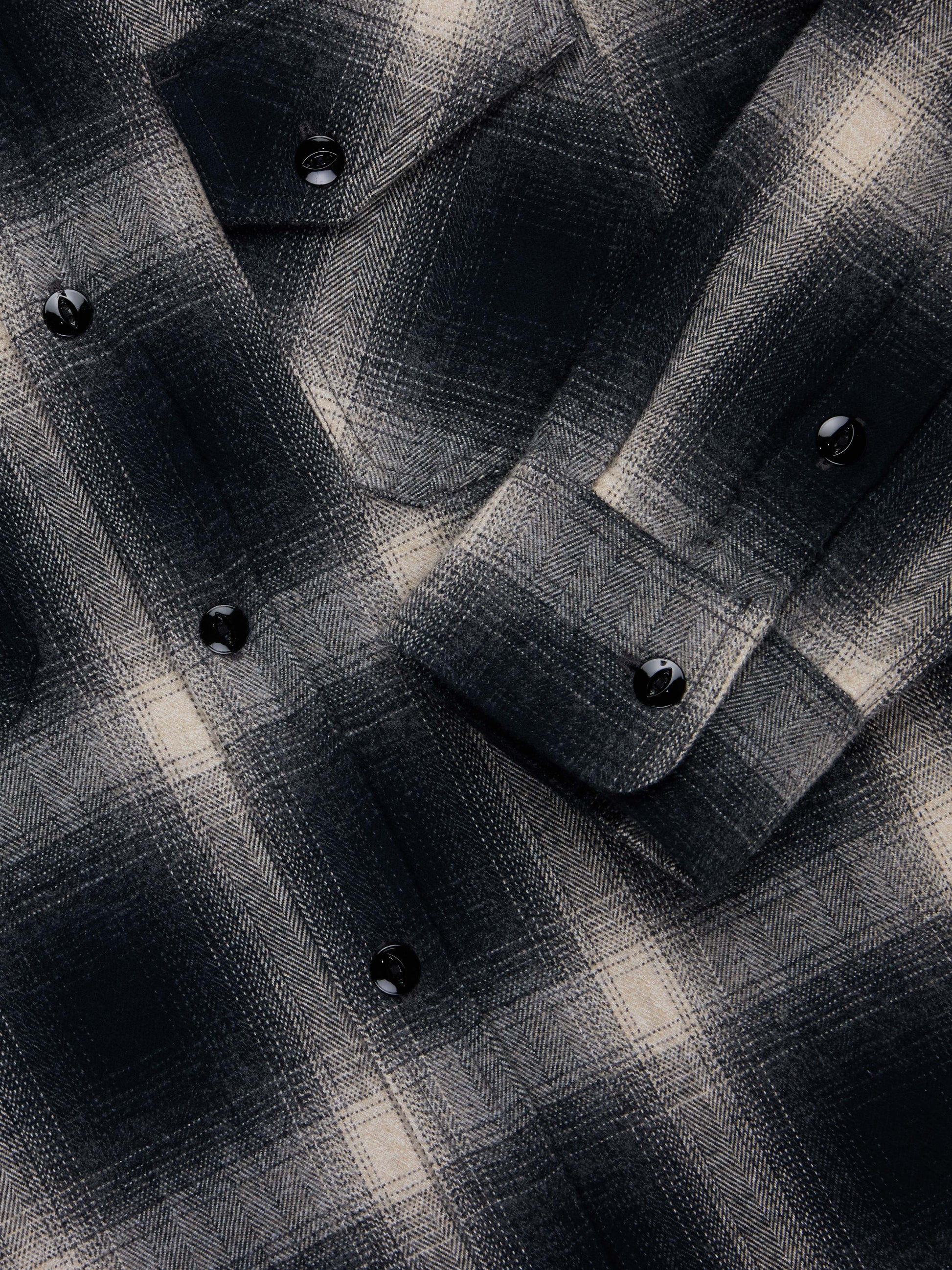 Crosscut Flannel Black Ombre Plaid